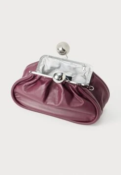 MILVANEW - Clutch - Rosso Viola -The LBD Shop 70f0dcabd28c458fa73081bd81226185