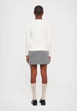 SICILIA - Jumper - Ecru -The LBD Shop 77e9bc51a05c4fb99f43e04312cad2f0