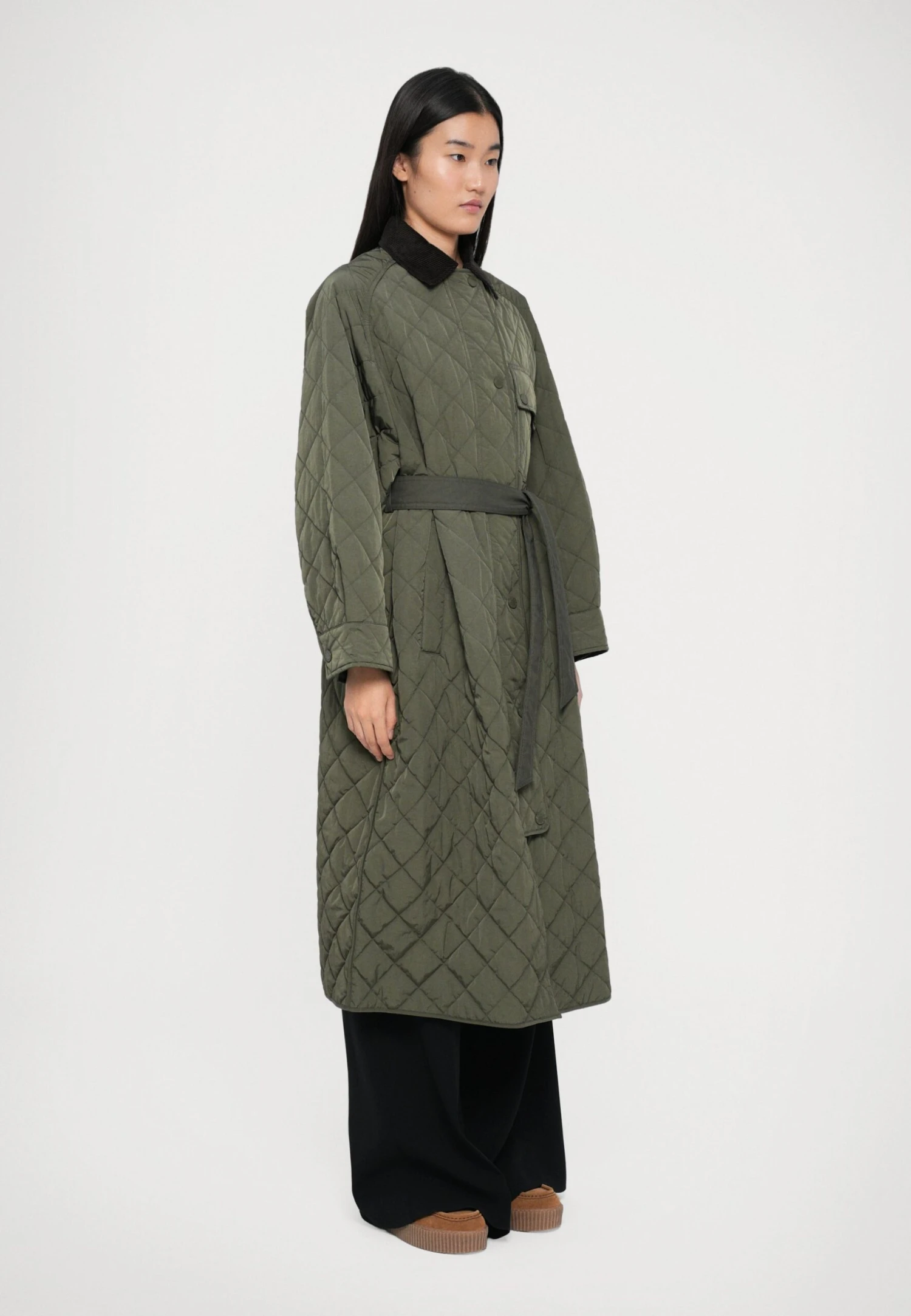 COCCOLE - Winter Coat - Verde Kaki 4 COCCOLE - Winter Coat - Verde Kaki - Image 4