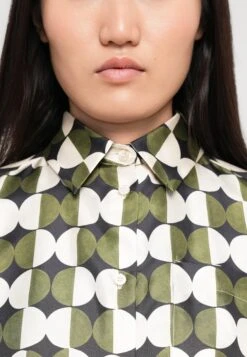 RIVE - Button-down Blouse - Nero -The LBD Shop 79ace8f47fa54448a0a23805322b3c50