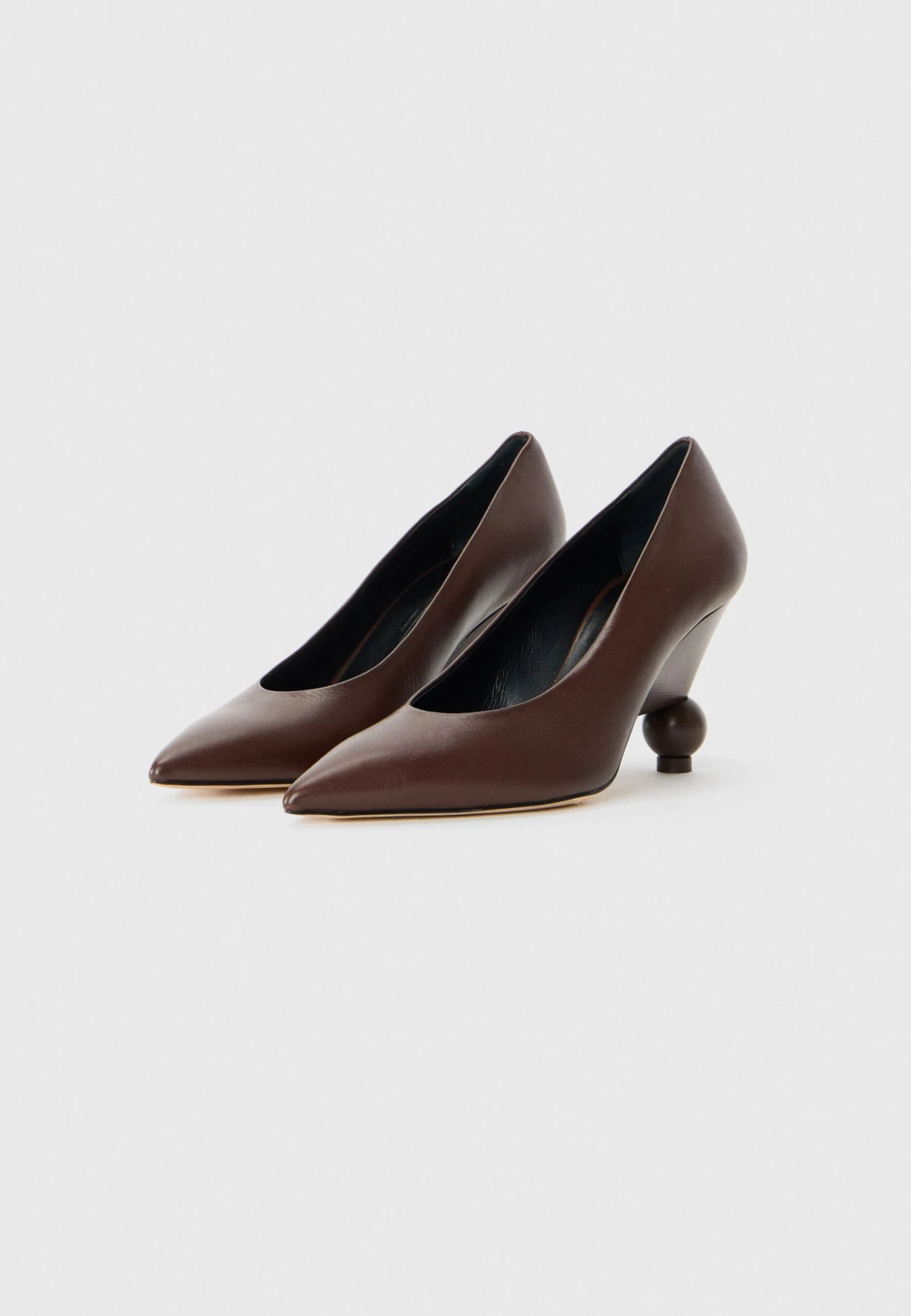 NIEVO - Classic Heels - Marrone Scuro 2 NIEVO - Classic Heels - Marrone Scuro - Image 2