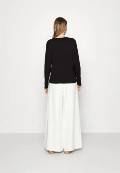 Martina - Jumper -The LBD Shop 7e2648723fa149ec88a075d71e26992d