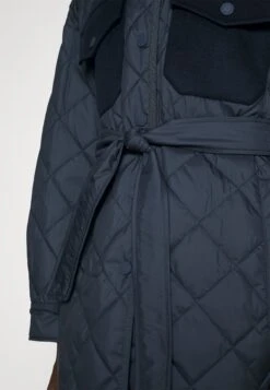 Paprica - Light Jacket -The LBD Shop 81681be5149e441abf7162b4b3dcd780