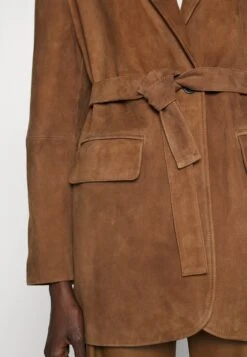 Artu - Short Coat - Cuoio -The LBD Shop 8601180e8dd146749a40b5259b608713