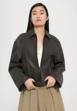 EGIZIO - Leather Jacket - Marrone Scuro -The LBD Shop 87029f98c369407388b9e5053511e046