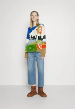 Front Page -The LBD Shop 932bd3174c2e4a70a0d344672837633b