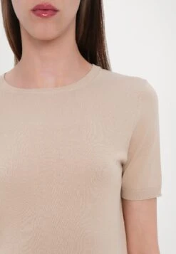 AGRO - Basic T-shirt - Beige -The LBD Shop 94fc325678db4311bf9ea8d8cc3b5333