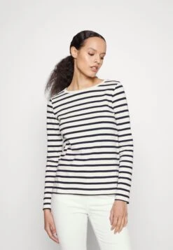 Fretty - Long Sleeved Top