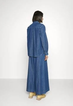 Berard - Button-Down Blouse - Blu -The LBD Shop a6be511677dc430c82e936c569ea05e5