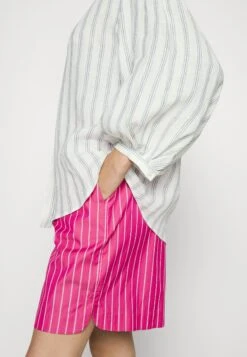 Nerina - Button-Down Blouse - Blu 12 Nerina - Button-Down Blouse - Blu -The LBD Shop a8cc8017586046c98a60a5d495bbb6d5