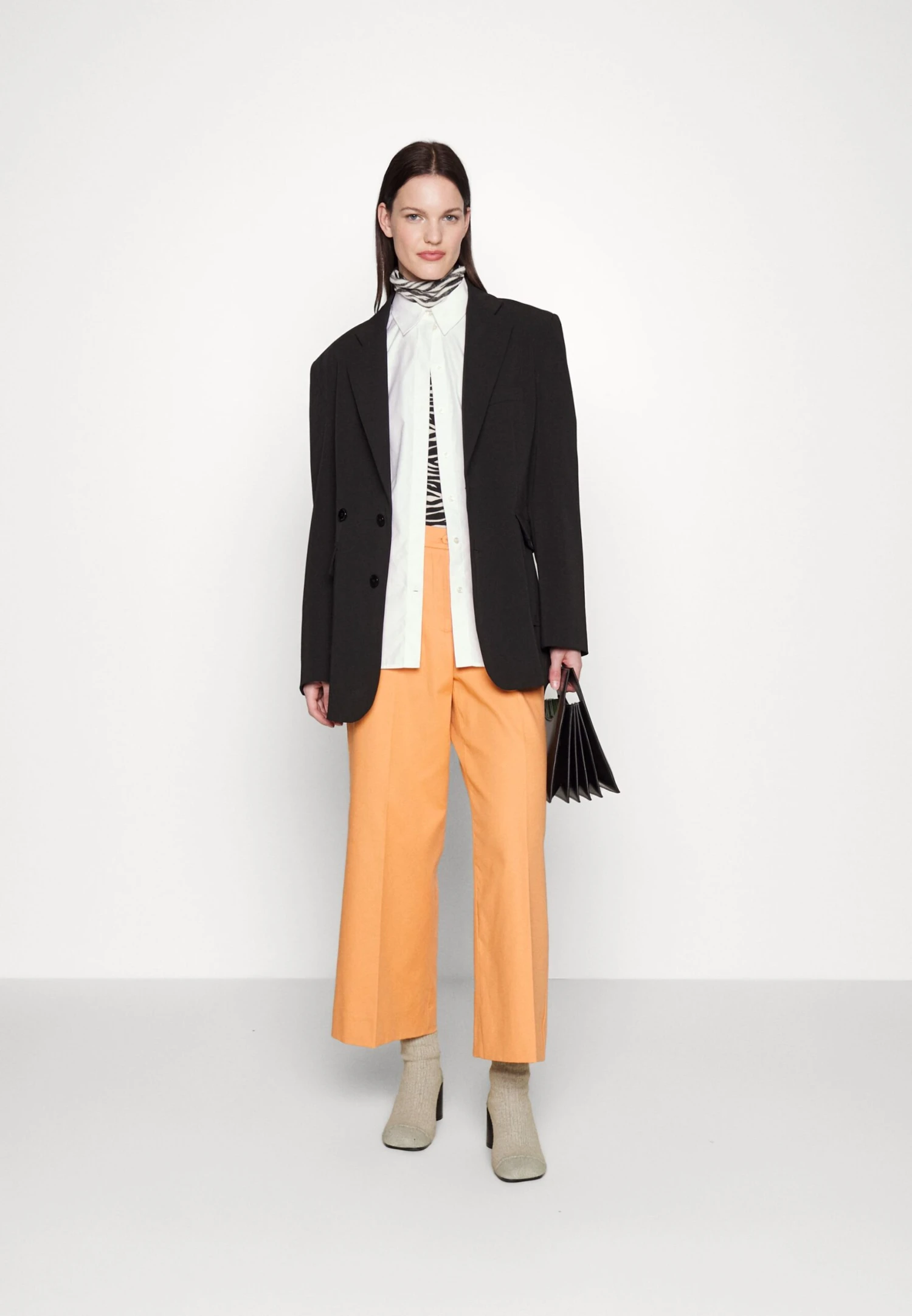 Vasto - Trousers 2 Vasto - Trousers - Image 2