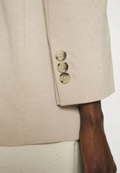 Melfi - Short Coat - Beige -The LBD Shop abf994ed2142447c82294e669bd2e35a