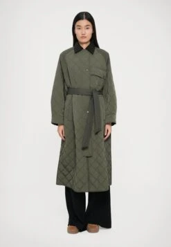 COCCOLE - Winter Coat - Verde Kaki