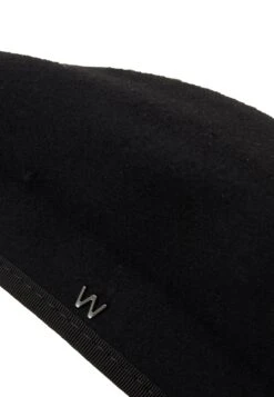 Bellico - Beanie - Nero -The LBD Shop adb76b6acbcd4972a9576aaf8b2e8f85