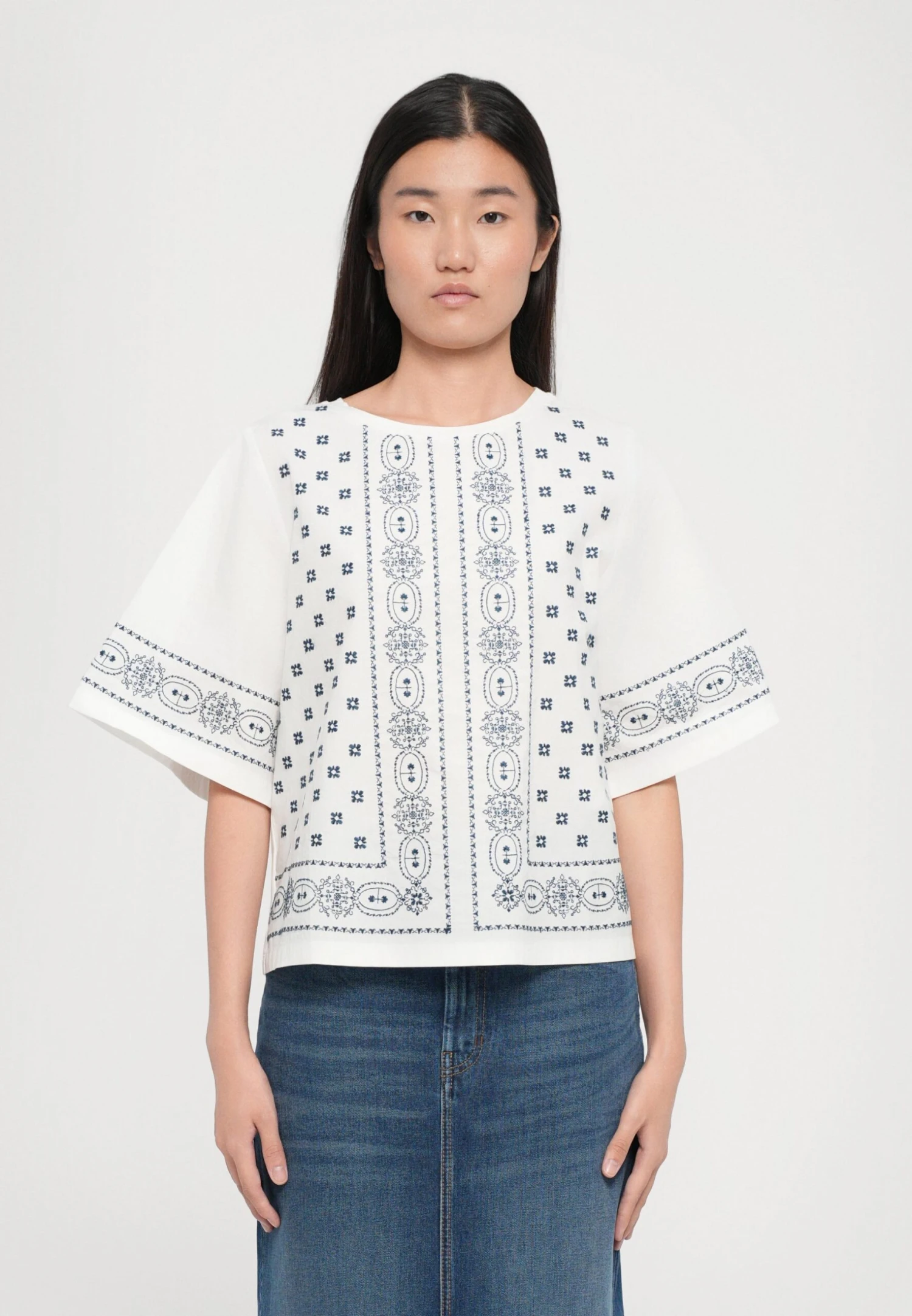 ELODIA - Top - Off White 1 ELODIA - Top - Off White