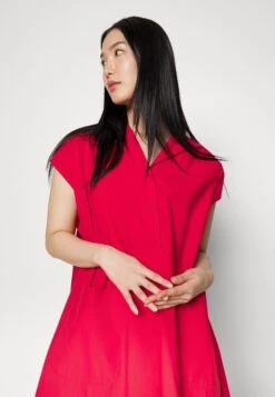 Benny - Shirt Dress - Rosso -The LBD Shop b487efe47d3b448db6f2e7ad46d2ba06