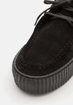 Kapok - Casual Lace-Ups - Nero -The LBD Shop b4e10490ab7b4a908e4c2aba13388625