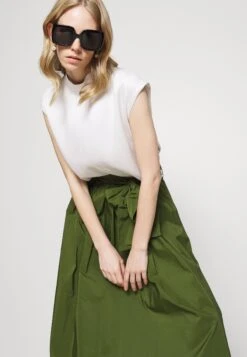 Zarda - A-Line Skirt - Verde -The LBD Shop b69739f5d1344d8da77e32c05e9879cb