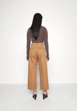 Zircone - Trousers - Cuoio -The LBD Shop b7748e0f211e4b21b4c5fe7380682d5a