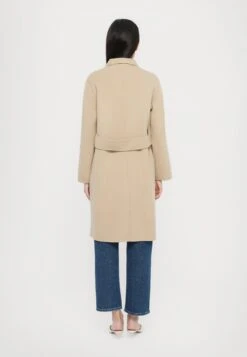 ZENONE - Classic Coat - Beige 11 ZENONE - Classic Coat - Beige -The LBD Shop bb171511c61d4f0593d654bebc1d61e4