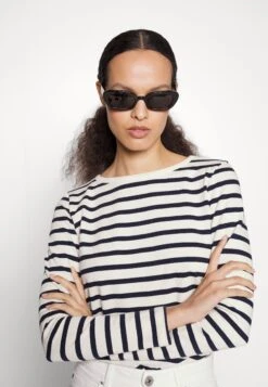 Fretty - Long Sleeved Top -The LBD Shop bb603ddd2ce24e75a32a151c992eee3f