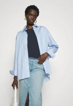 Multib - Basic T-Shirt - Blu Marino -The LBD Shop bdc60b81b5a6476e9d4e542078ff5932