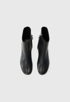 ACRO - Ankle Boots - Nero -The LBD Shop c24573ff3e6d437e9b23aed1a1675b3e