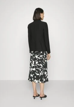 Uva - Blazer -The LBD Shop c576ab3140514755b63fbe26c6a7c9e8