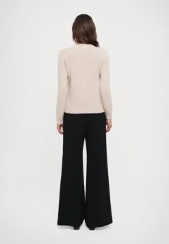 NITRA - Jumper - Sabbia -The LBD Shop c6d01ec14adf405185190a3742099282