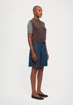 CAPRARA - Waistcoat - Cioccolato 10 CAPRARA - Waistcoat - Cioccolato -The LBD Shop c908c607d77c4cd482a794d703204113