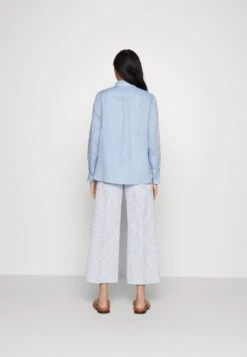 Werner - Button-Down Blouse - Azzurro -The LBD Shop ca883a9e81664fd58874f28e11781113