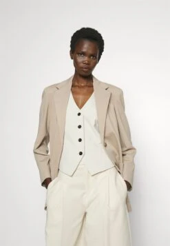 Melfi - Short Coat - Beige -The LBD Shop cb0d0debdbaf407ead615e951f748e65