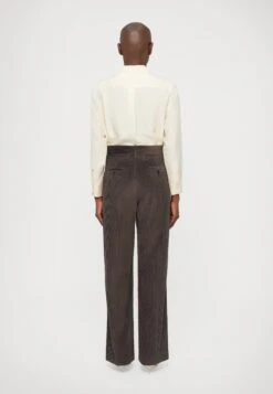 TANIA - Trousers - Cioccolato -The LBD Shop cc58a630954341f68b8de7c184561a01