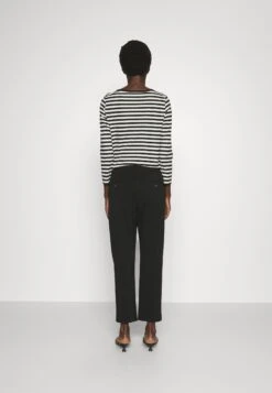 Elfo - Tracksuit Bottoms - Nero 8 Elfo - Tracksuit Bottoms - Nero -The LBD Shop d3ace0a643ef44b1aa5f843063dfe2f9