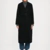 MANU - Classic Coat - Nero