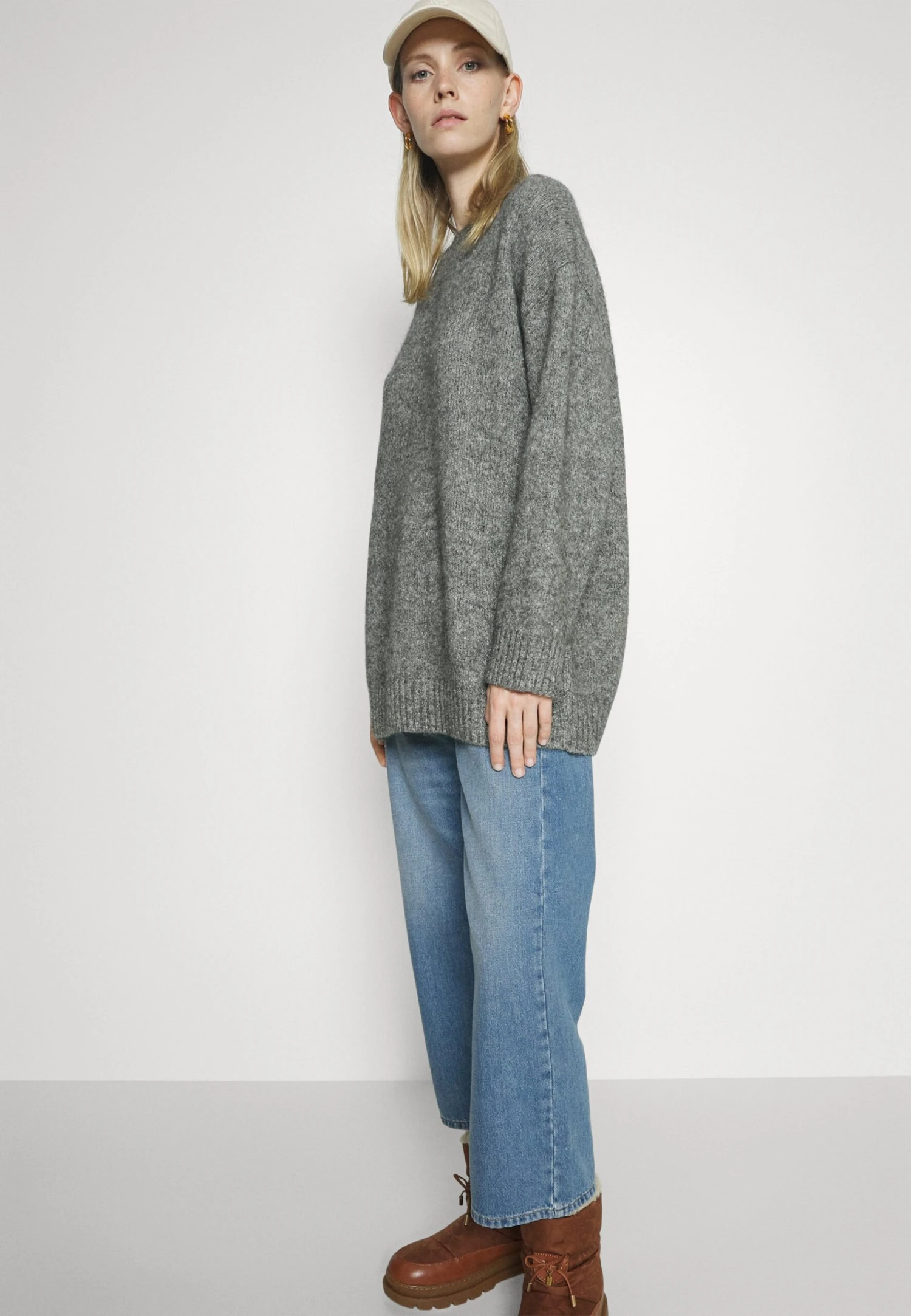 Xanadu - Jumper - Grey 4 Xanadu - Jumper - Grey - Image 4