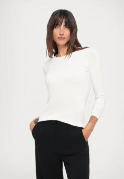 MULTIE - Long Sleeved Top - Ecru -The LBD Shop e0d9f6ef771a4f53b0dcc8759937fb4b