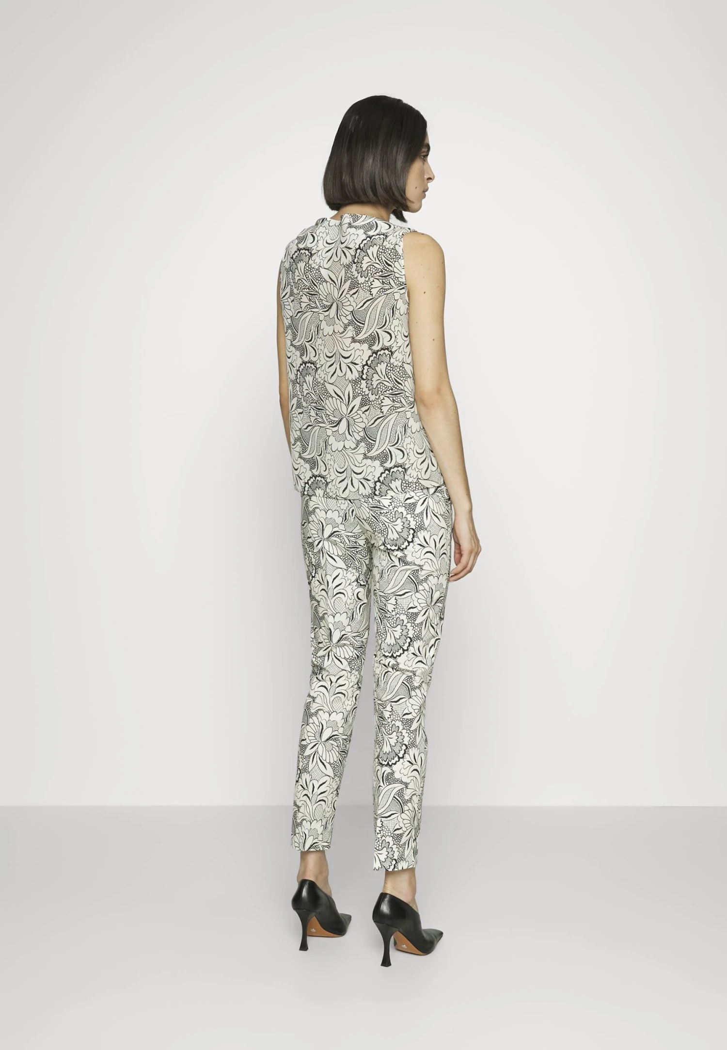 Ginepro - Trousers - Nero 3 Ginepro - Trousers - Nero - Image 3