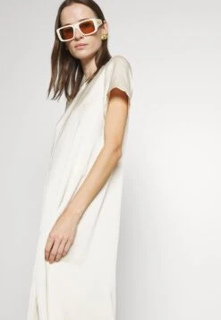 Maga - Day Dress -The LBD Shop e6c8f0ebe0e345f59ad534b2f708fcb1