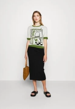 Curve - Jumper - Green 7 Curve - Jumper - Green -The LBD Shop e6f2de4ae3aa40038ead91ac6c1456a0