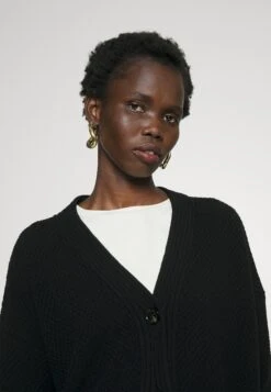 Wales - Cardigan - Nero -The LBD Shop e9cfeb21de9542a88f49838ea20fde59