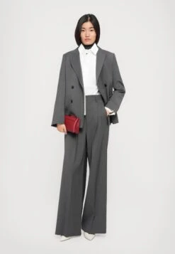 ORNATI - Blazer - Grigio Medio -The LBD Shop e9df2ce38e8c4c1cb83ee5ca33a53043