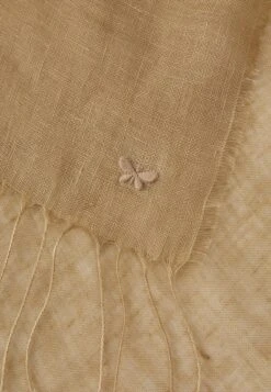 SIONBIO - Scarf - Cammello -The LBD Shop ec5f7b6f82284e2dab3026900a7e9e94