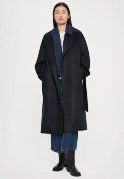 RESINA - Classic Coat - Blu 14 RESINA - Classic Coat - Blu -The LBD Shop efb2c775f3f040adbaf9619f1d6af434
