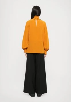 GUIDO - Blouse - Ocra -The LBD Shop f09132d6b0644f5d85da4c329369ac10