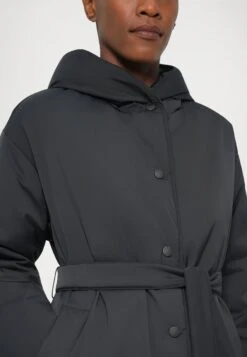 BANFY - Winter Coat - Nero 13 BANFY - Winter Coat - Nero -The LBD Shop f28e83cb6db54aa88d0d11277f194a90