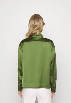 Carioca - Button-Down Blouse - Verde -The LBD Shop f2f08025a1664627a537ce988c23606a