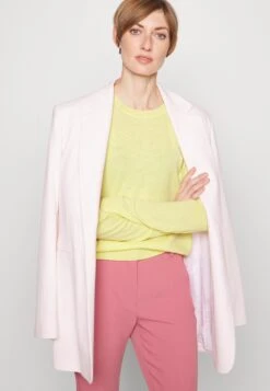 Mochi - Jumper - Giallo -The LBD Shop f2f1ca068fdd426980e3a5e9179b4311