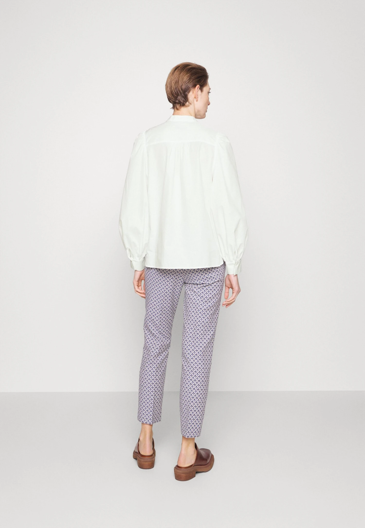 Alpe - Button-Down Blouse 3 Alpe - Button-Down Blouse - Image 3