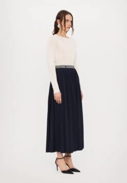 BLEU - Maxi Skirt - Navy 11 BLEU - Maxi Skirt - Navy -The LBD Shop f3c586acc03e4613b1e5ac6c299c170b